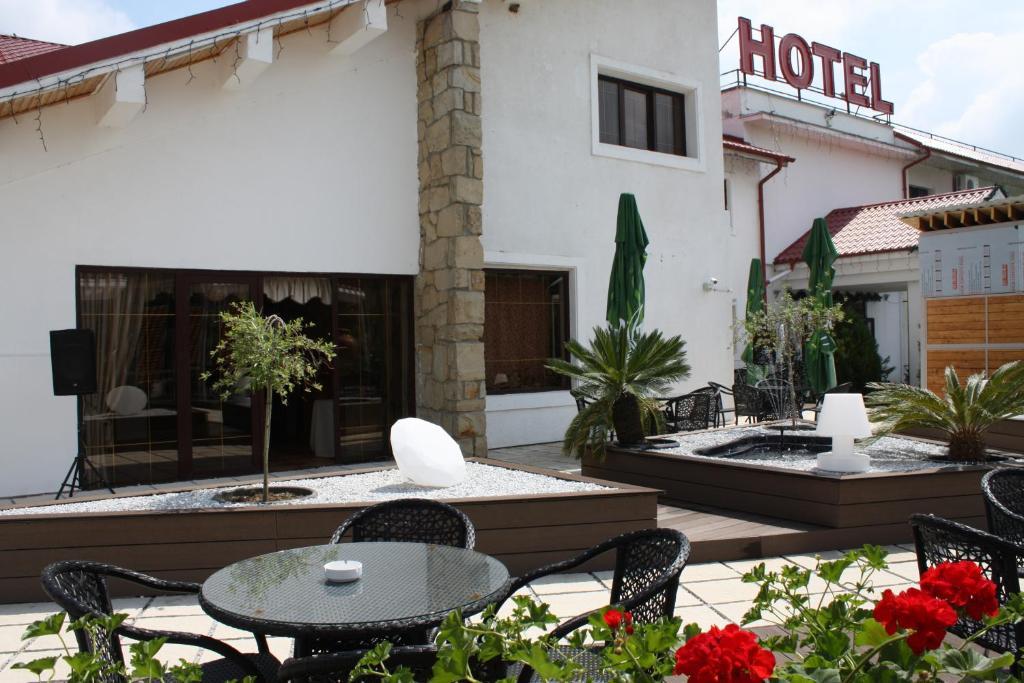 Hotel Magura Verde Bacau Exterior photo